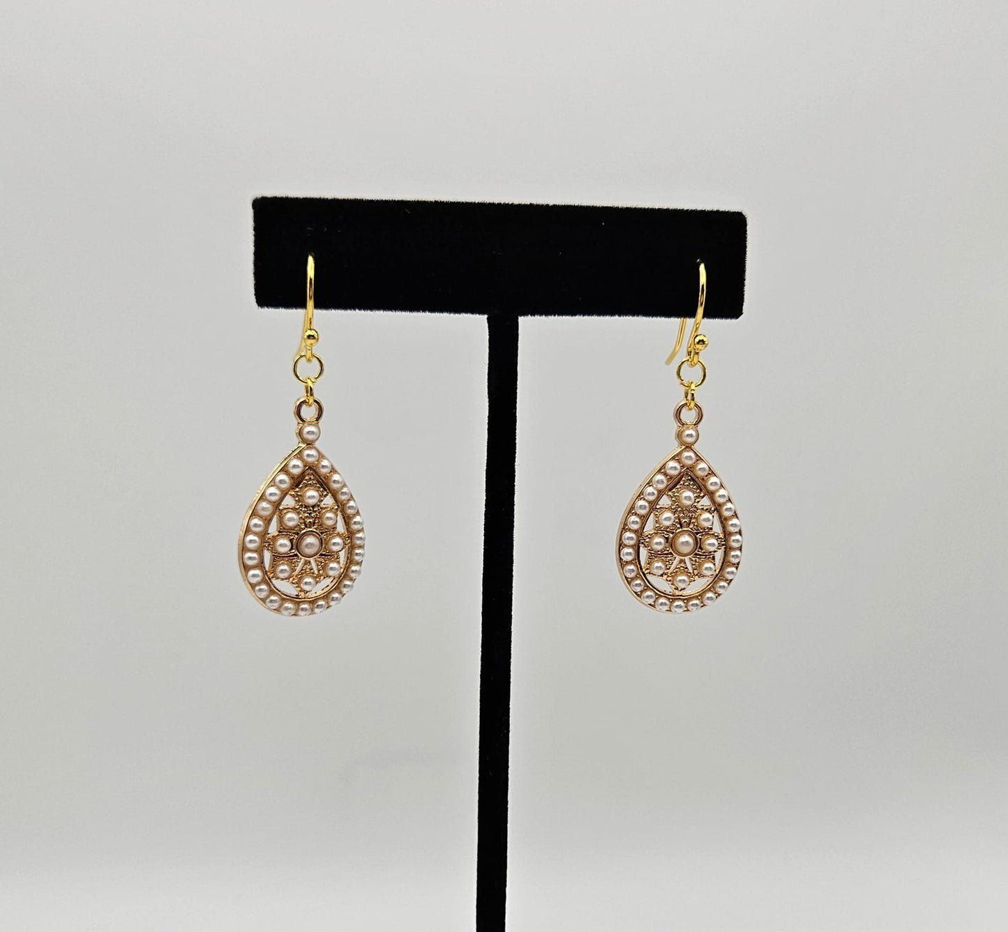 Pearl Teardrop Earrings