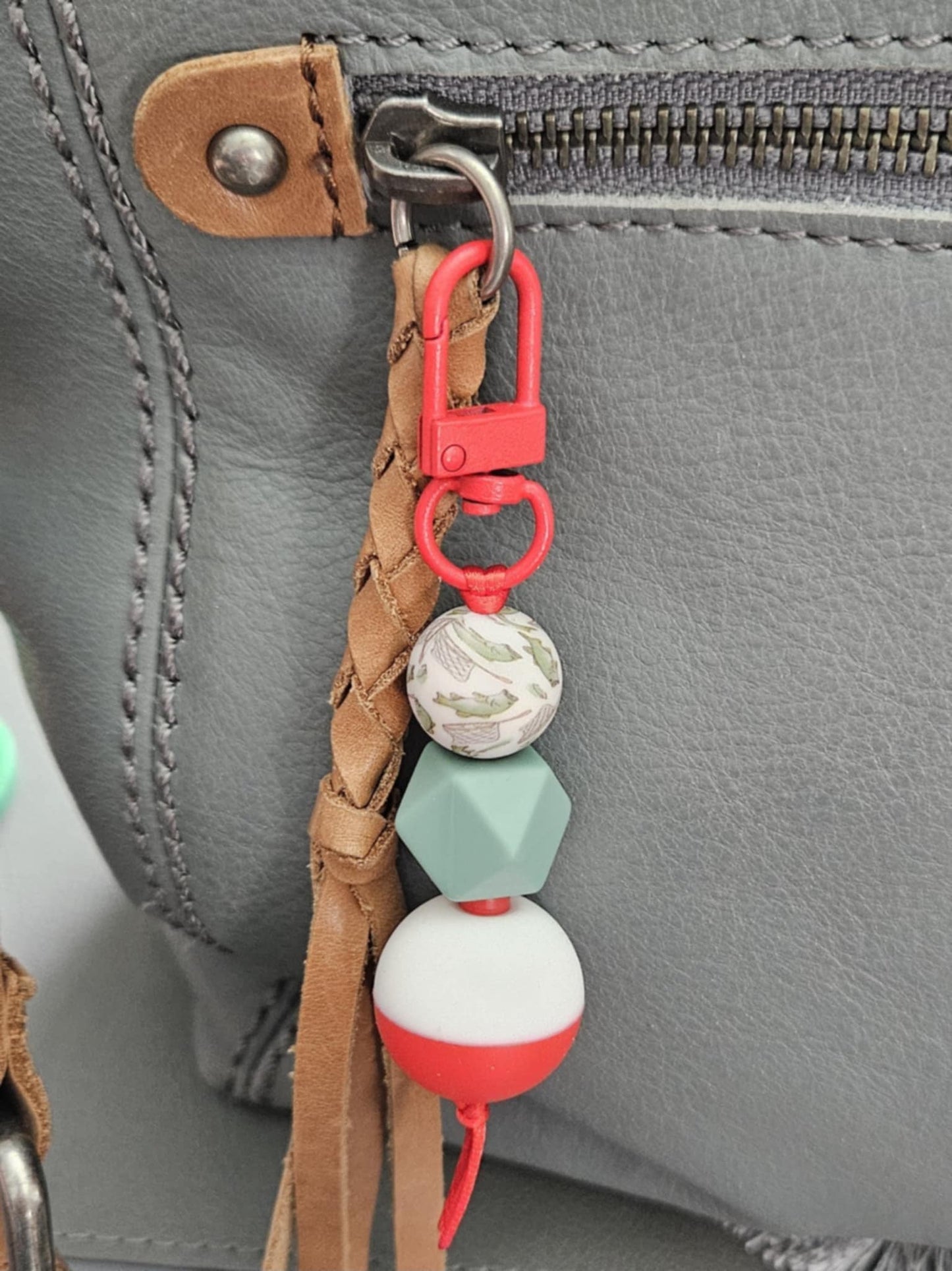 "Bobber" Zipper Charm